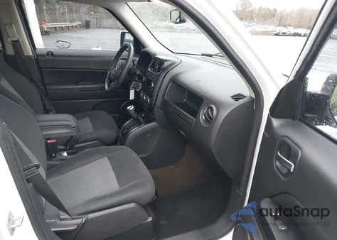 2016 Jeep Patriot Latitude из США, поврежденный, VIN 1C4NJRFB7GD669210